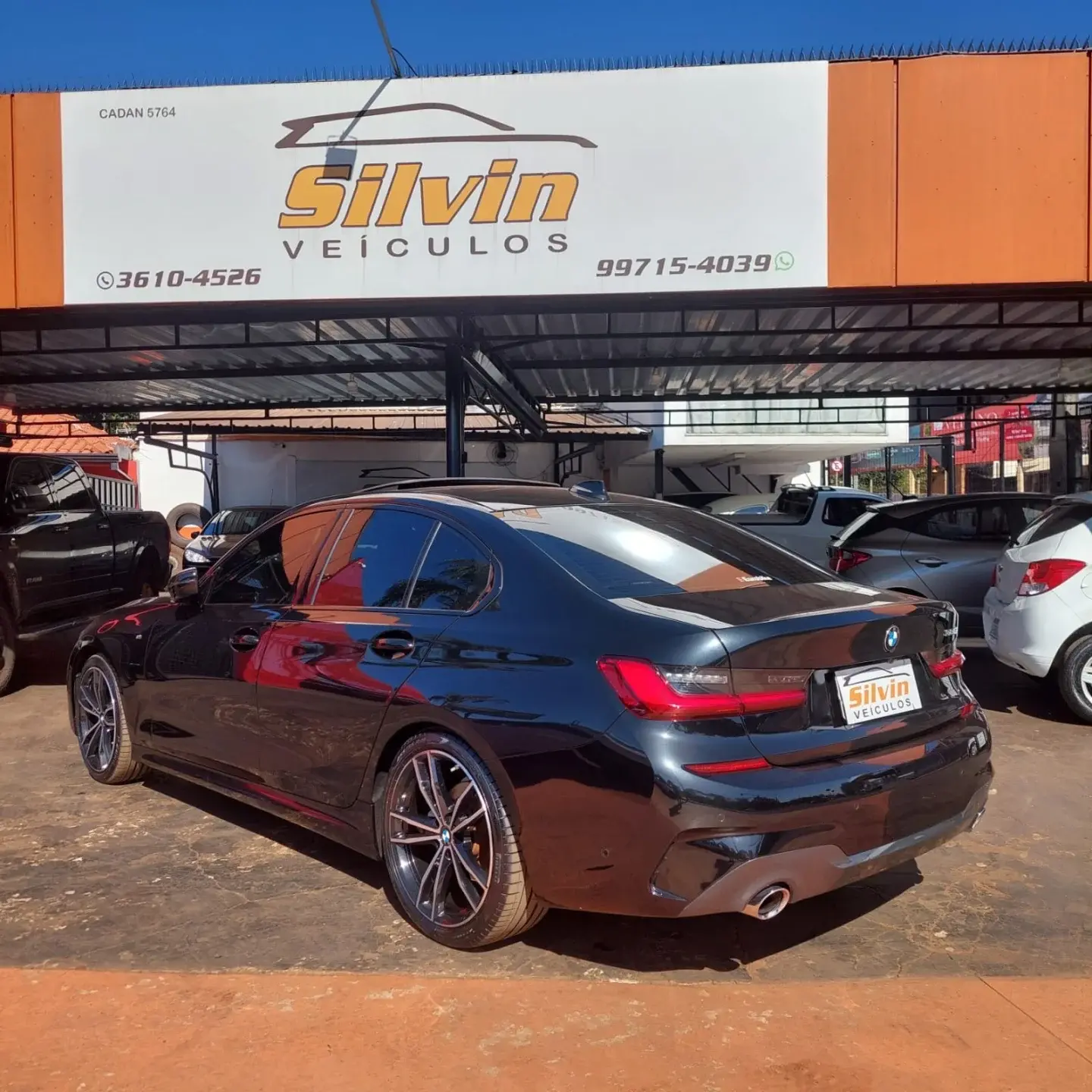 BMW 320I - Foto