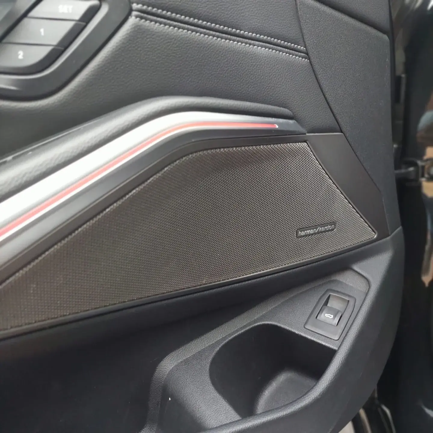 BMW 320I - Foto