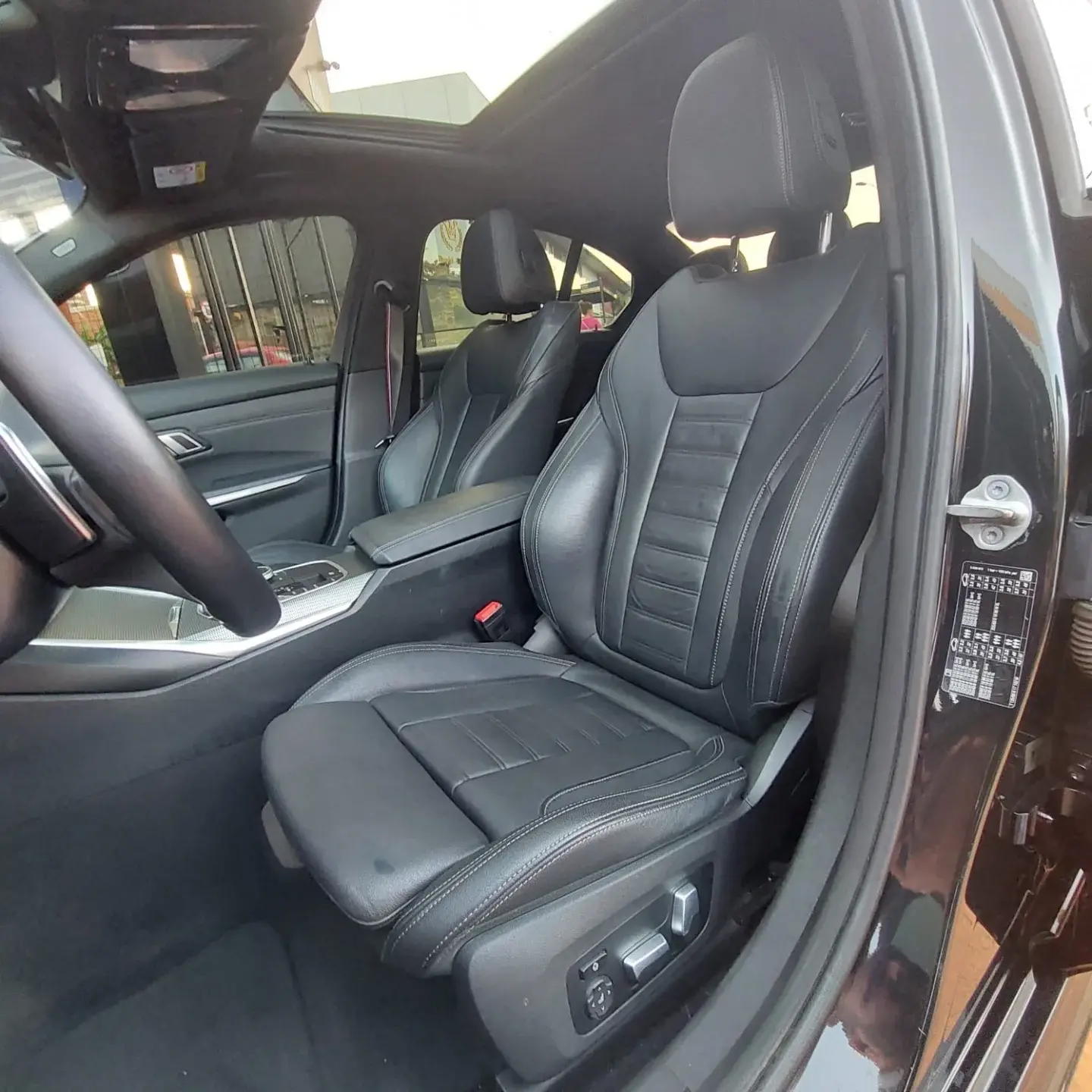 BMW 320I - Foto