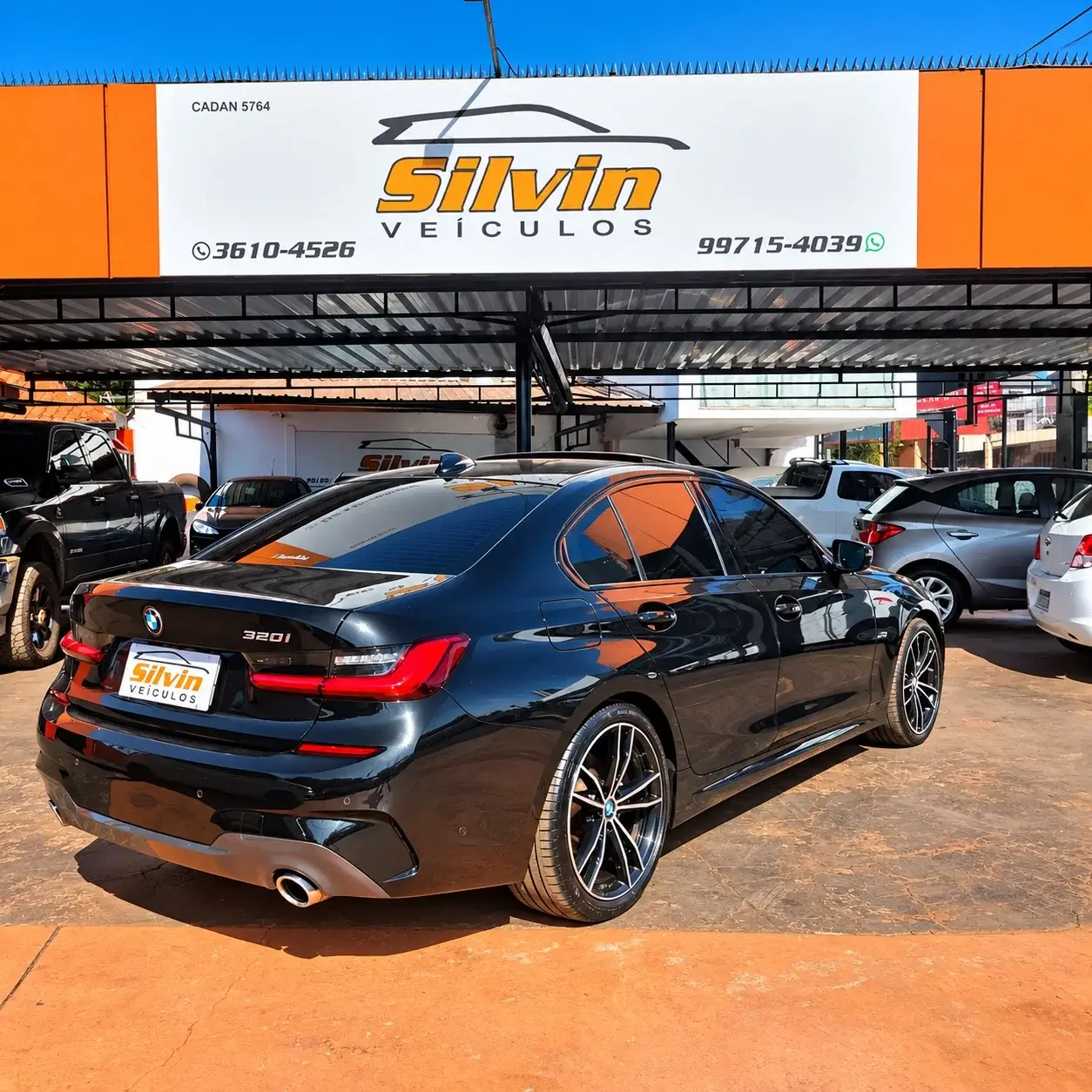 BMW 320I - Foto