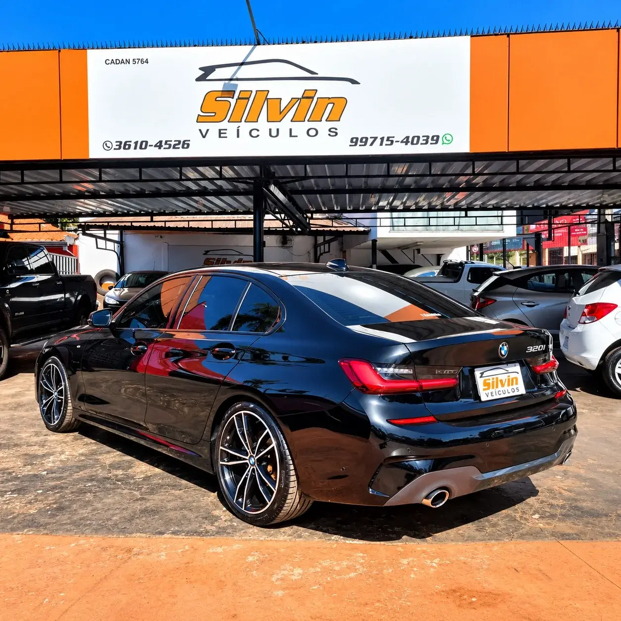 BMW 320I - Foto