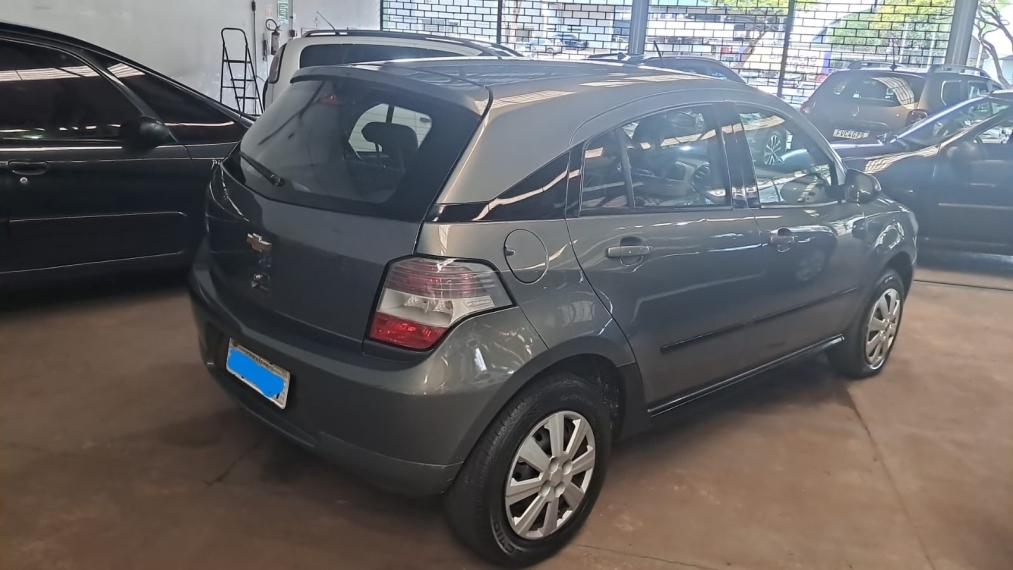 CHEVROLET Agile - Foto