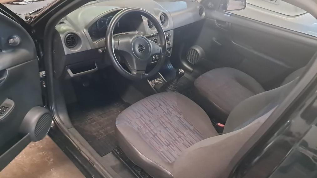 CHEVROLET Celta - Foto