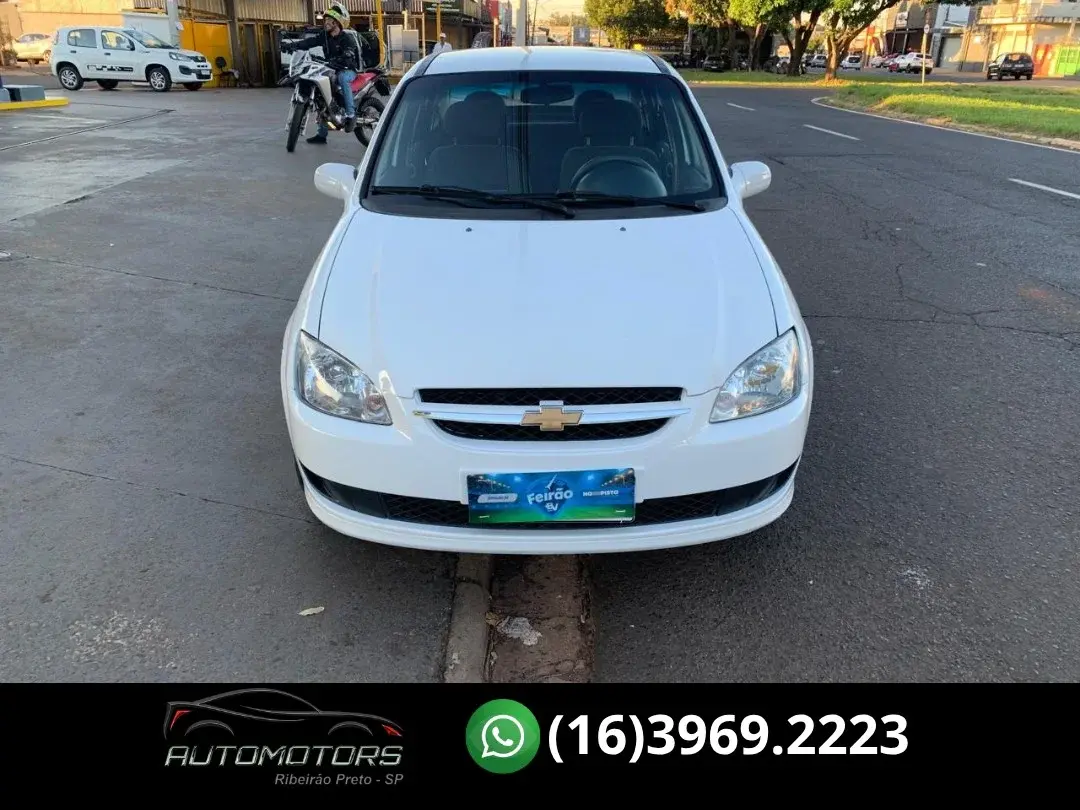 CHEVROLET Classic Sedan - Foto