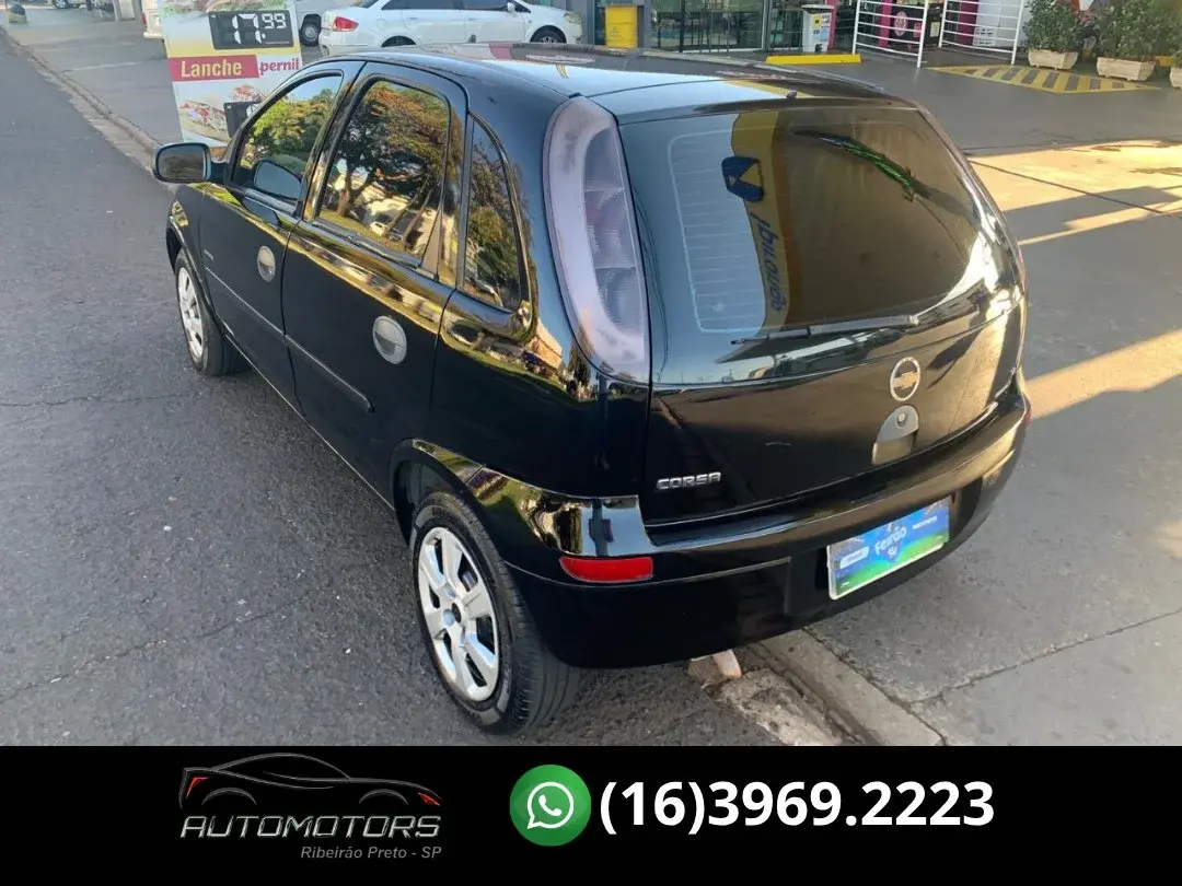 CHEVROLET Corsa Hatch - Foto