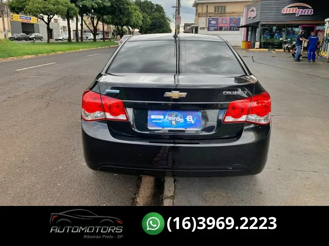 CHEVROLET Cruze Sedan - Foto