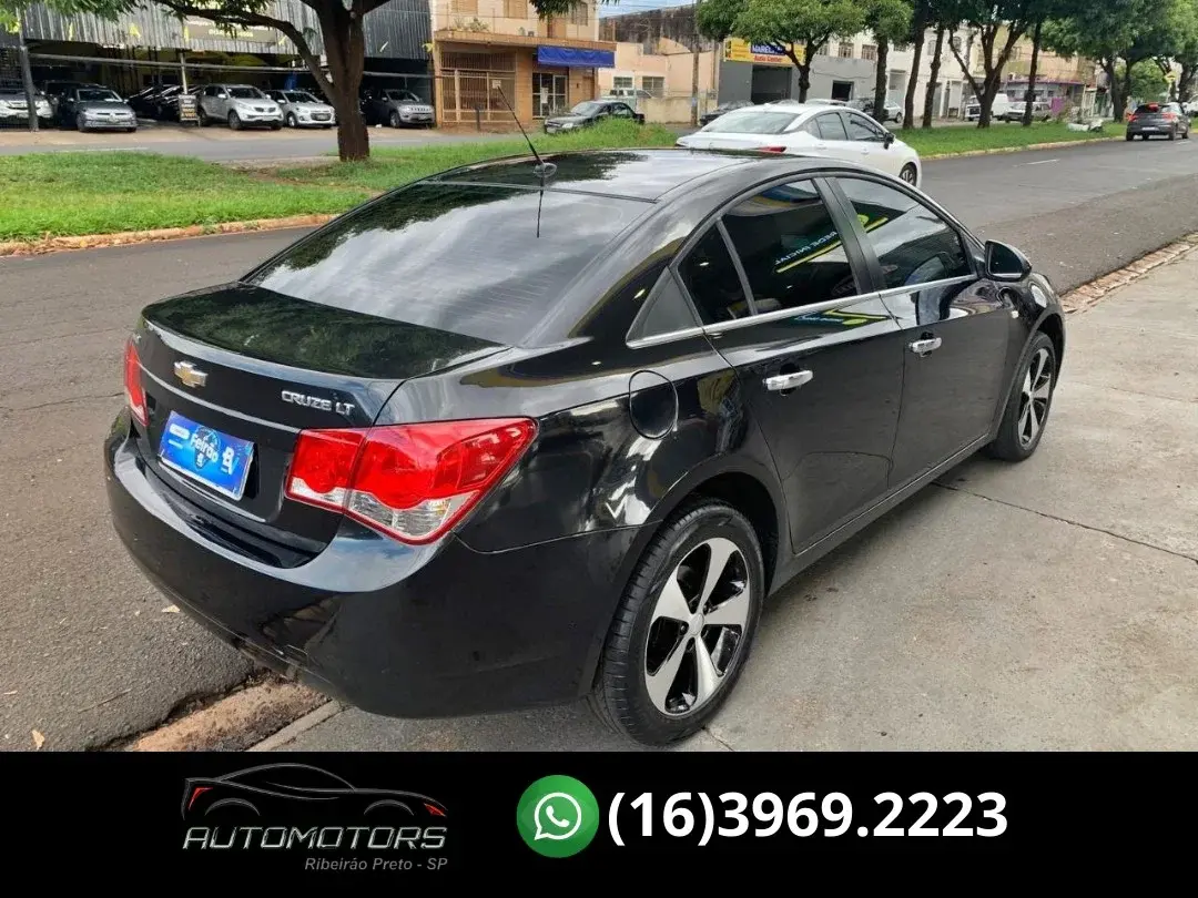 CHEVROLET Cruze Sedan - Foto