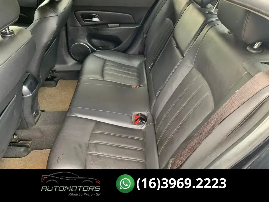 CHEVROLET Cruze Sedan - Foto