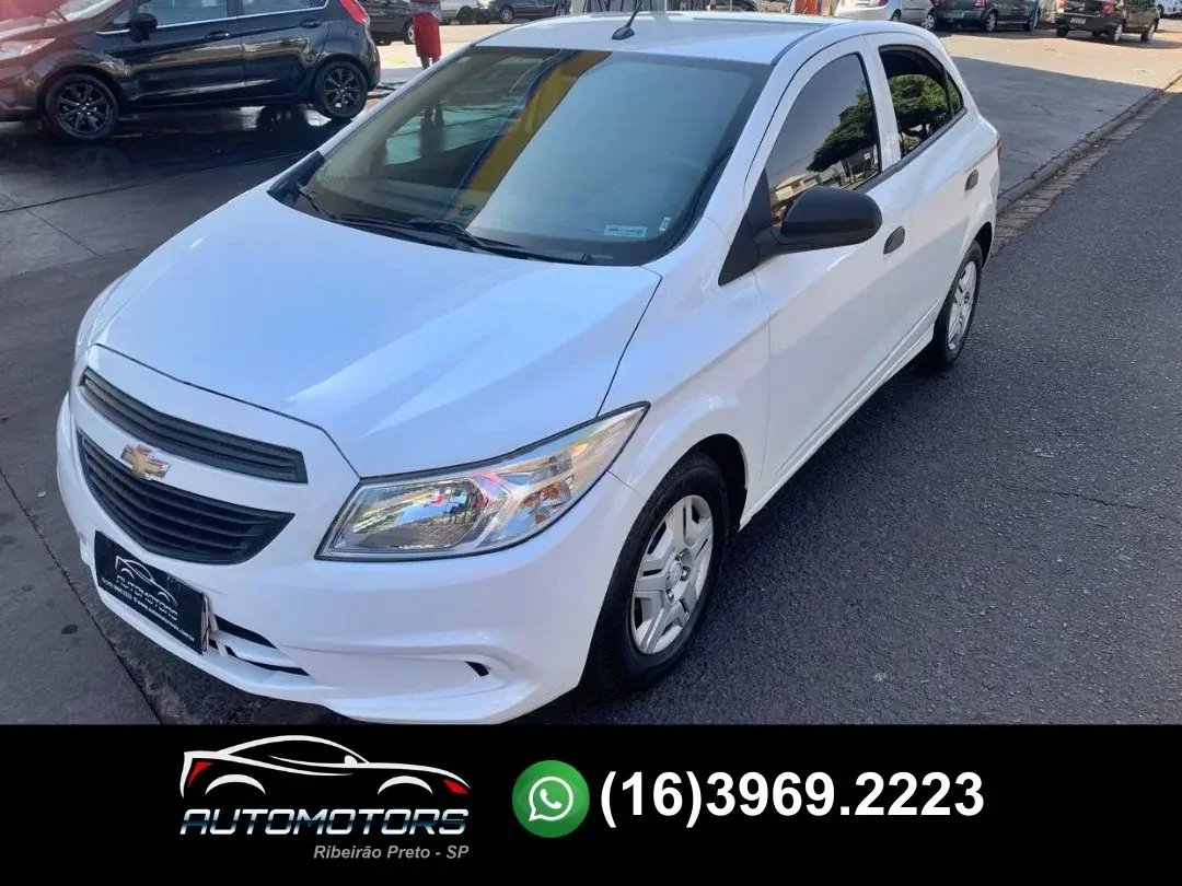 CHEVROLET Onix Hatch - Foto