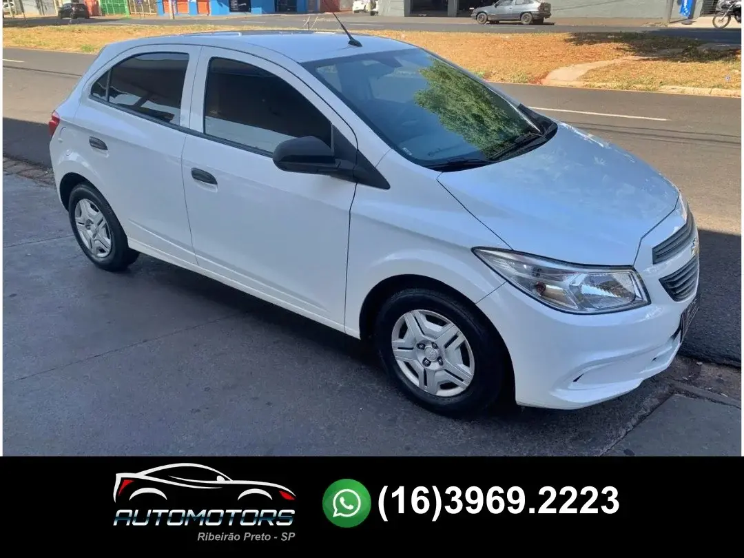 CHEVROLET Onix Hatch - Foto