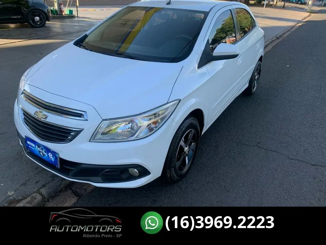 CHEVROLET Onix Hatch