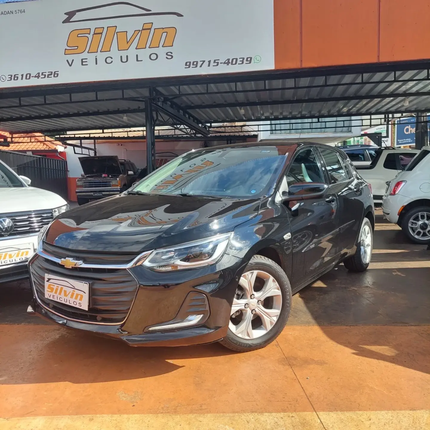 CHEVROLET Onix Hatch - Foto