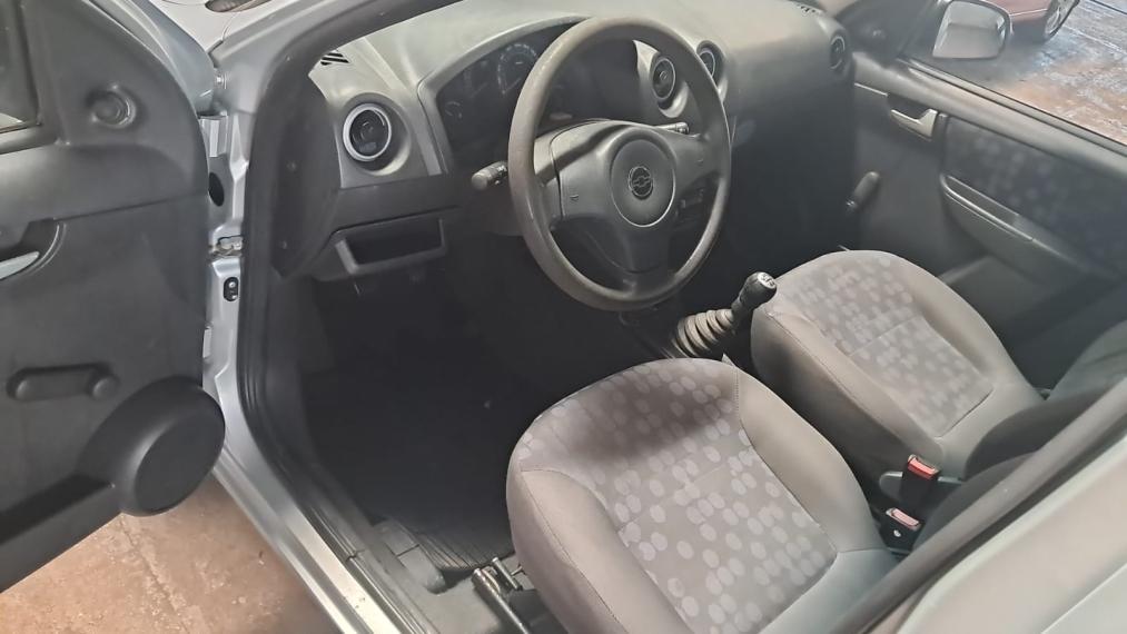 CHEVROLET Prisma - Foto
