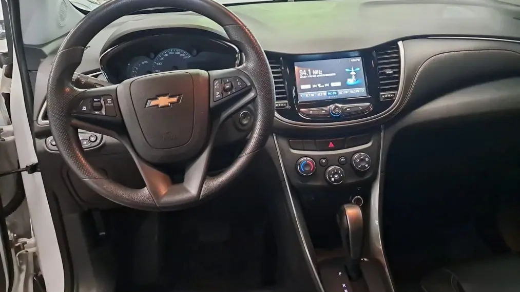 CHEVROLET Tracker - Foto