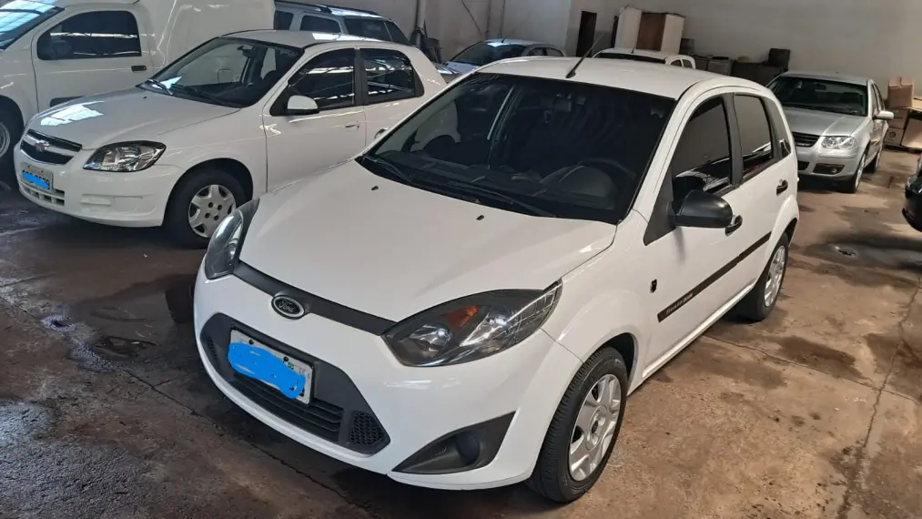 FORD Fiesta Hatch - Foto