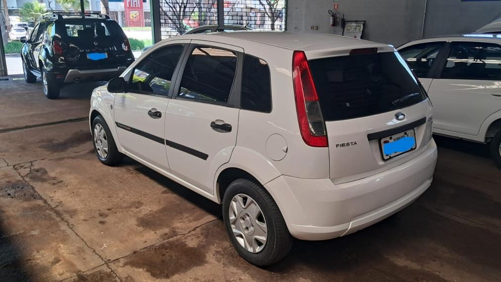 FORD Fiesta Hatch - Foto