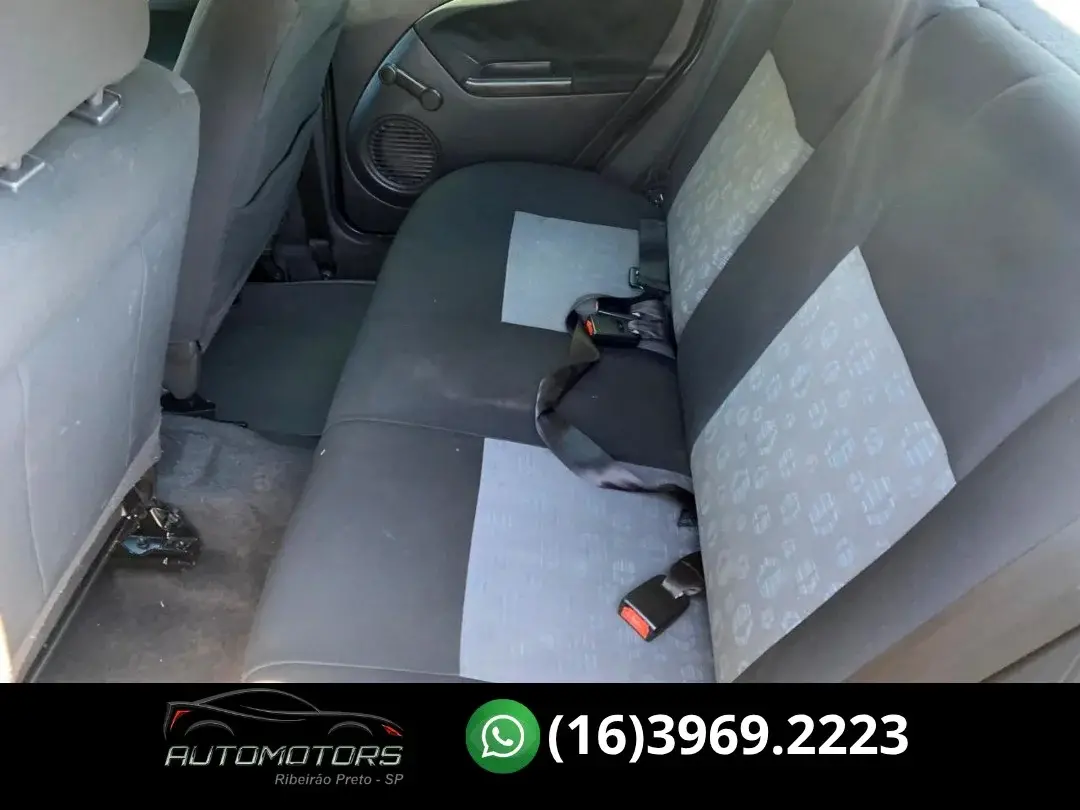 FORD Fiesta Hatch - Foto