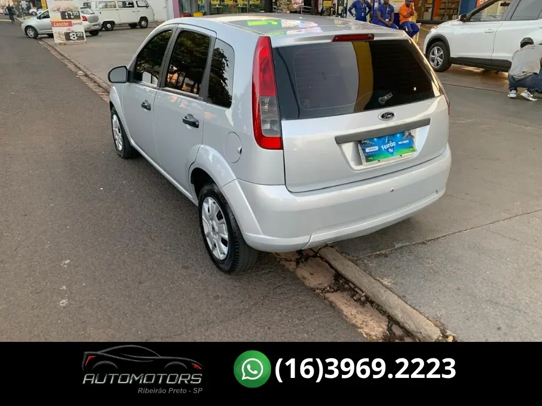 FORD Fiesta Hatch - Foto
