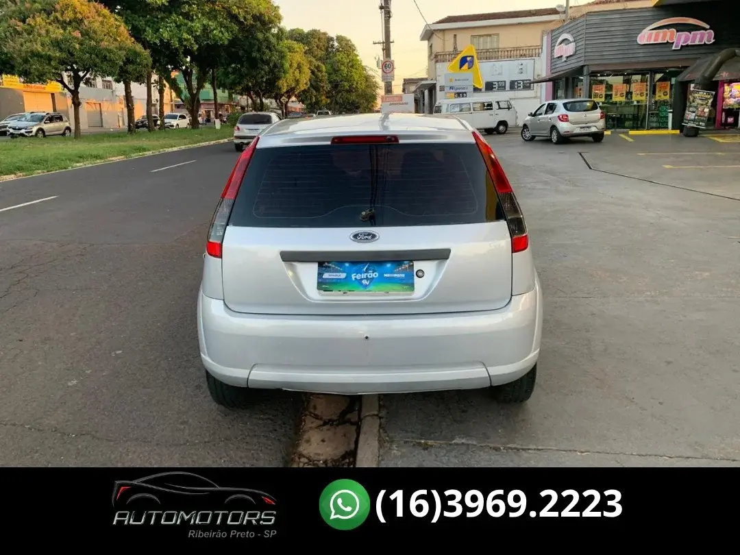 FORD Fiesta Hatch - Foto