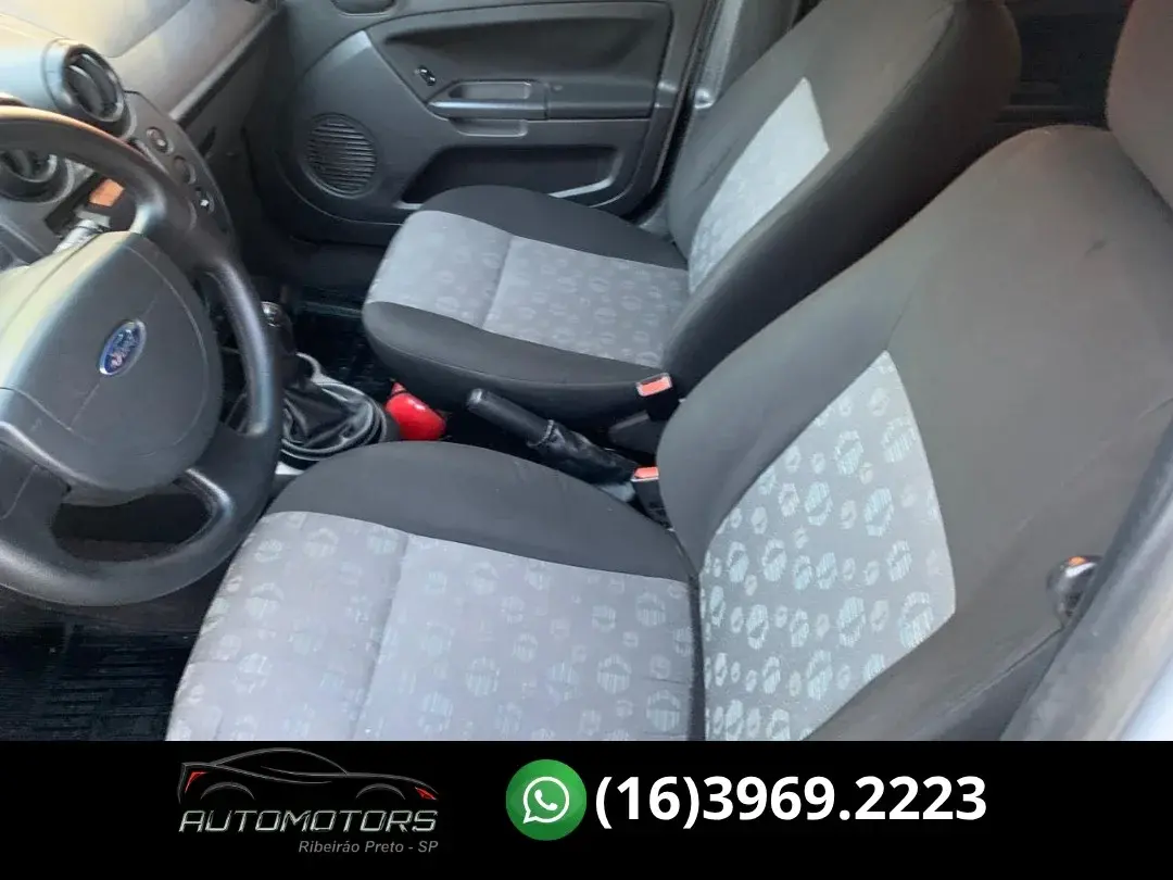 FORD Fiesta Hatch - Foto