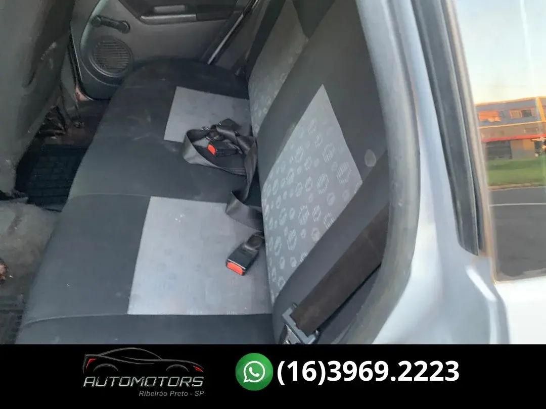 FORD Fiesta Hatch - Foto