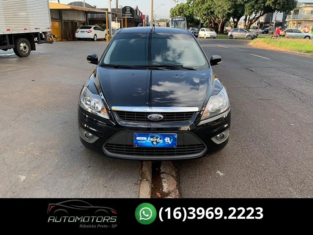 FORD Focus Hatch - Foto