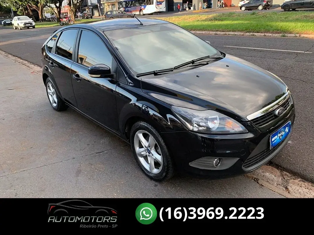 FORD Focus Hatch - Foto