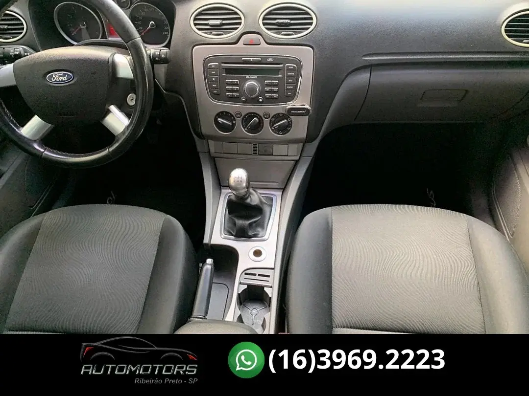 FORD Focus Hatch - Foto