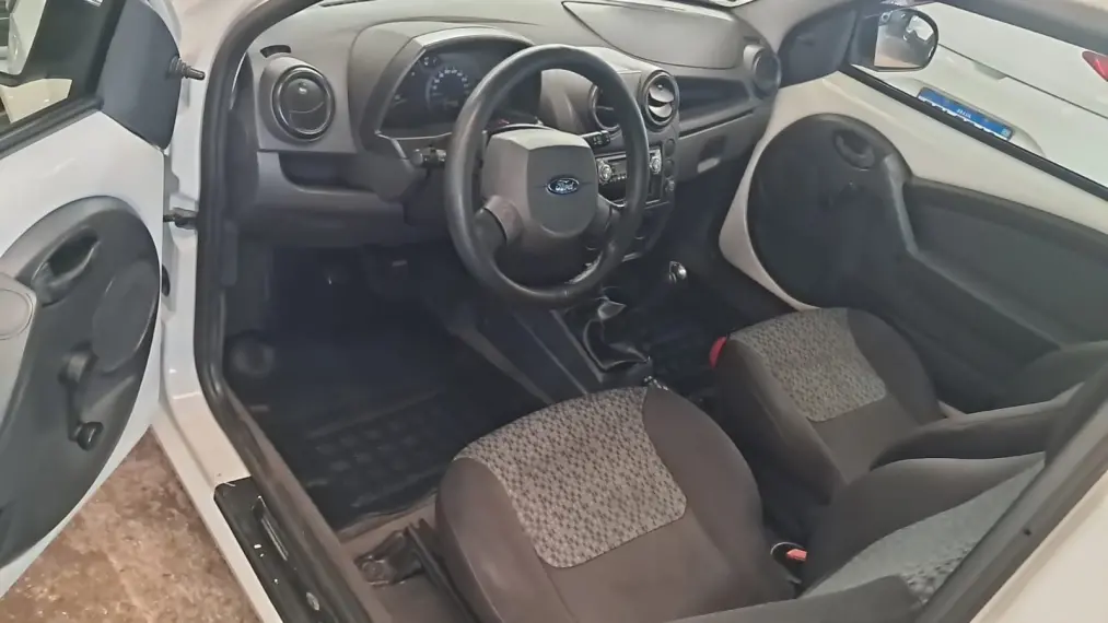 FORD Ka Hatch - Foto