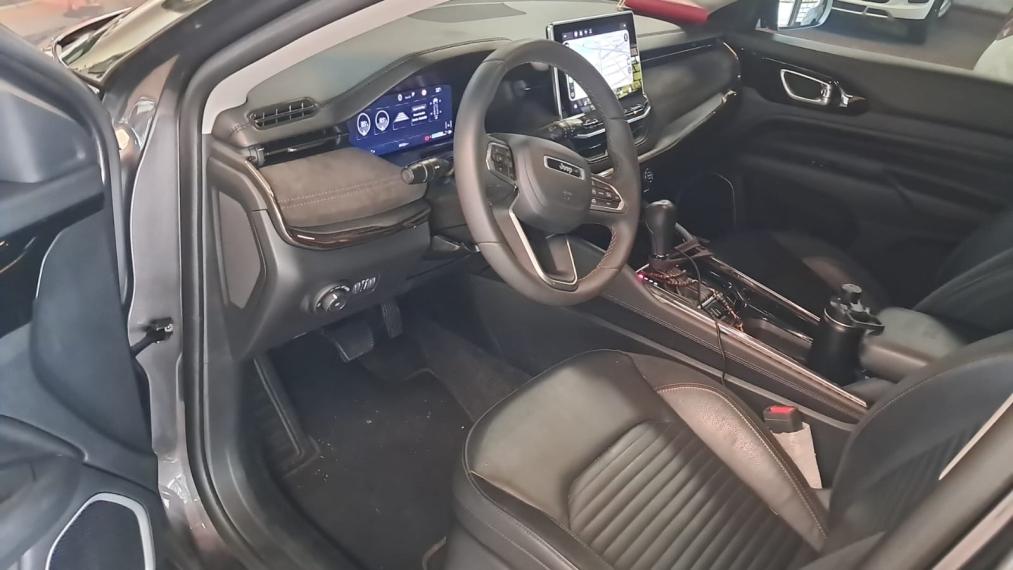 JEEP Commander - Foto