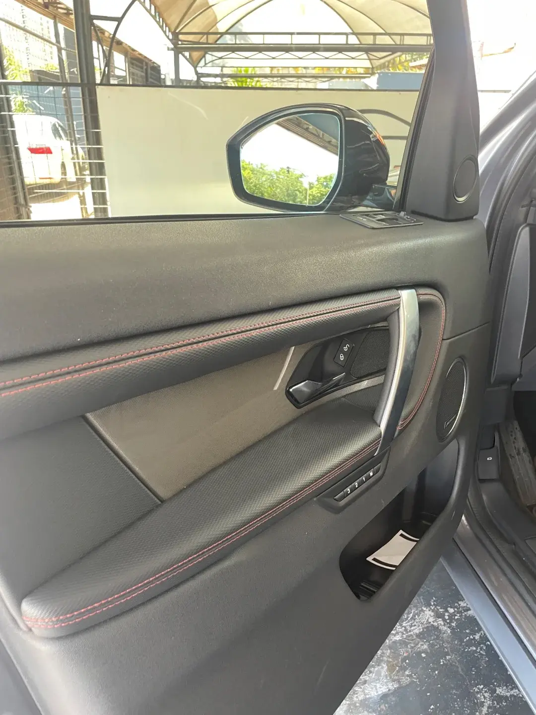 LAND ROVER Discovery Sport - Foto