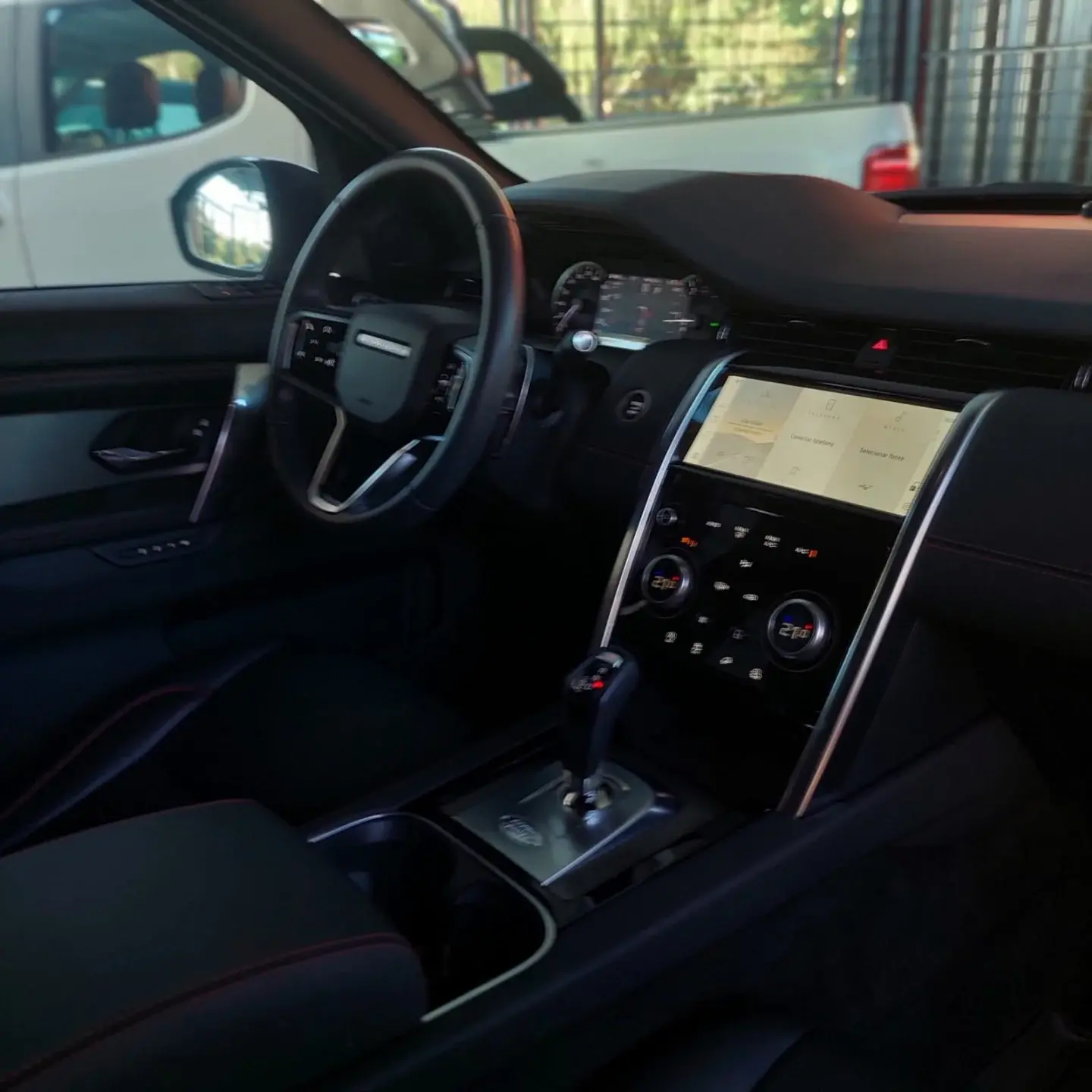 LAND ROVER Discovery Sport - Foto