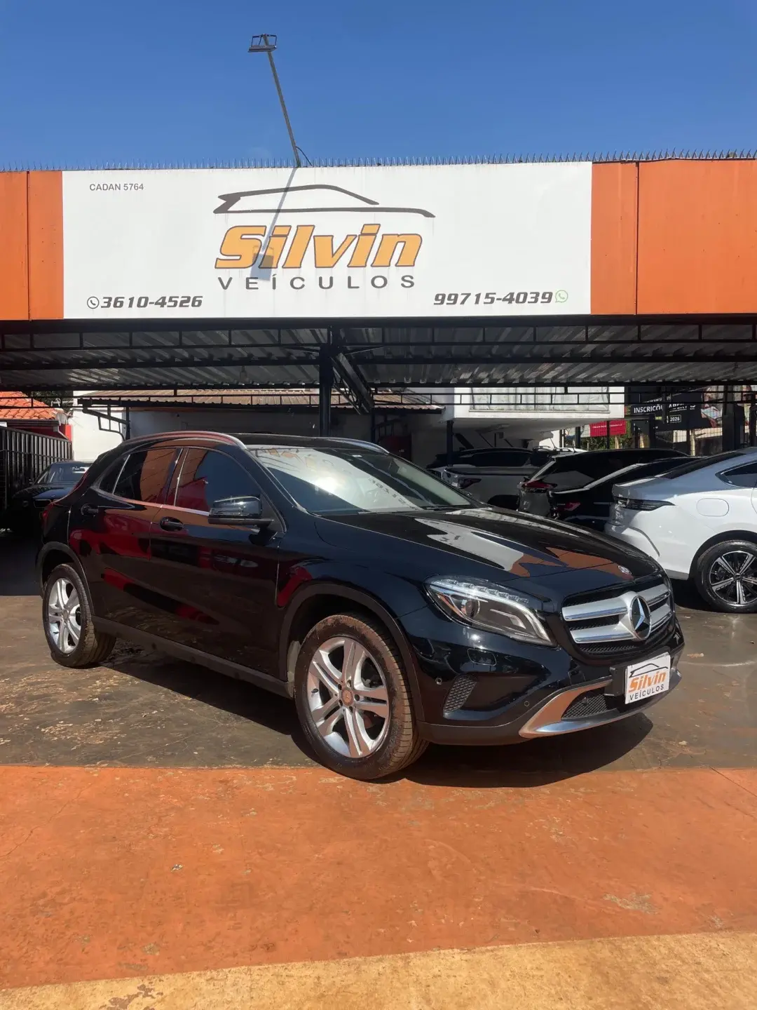 MERCEDES-BENZ GLA 200 - Foto