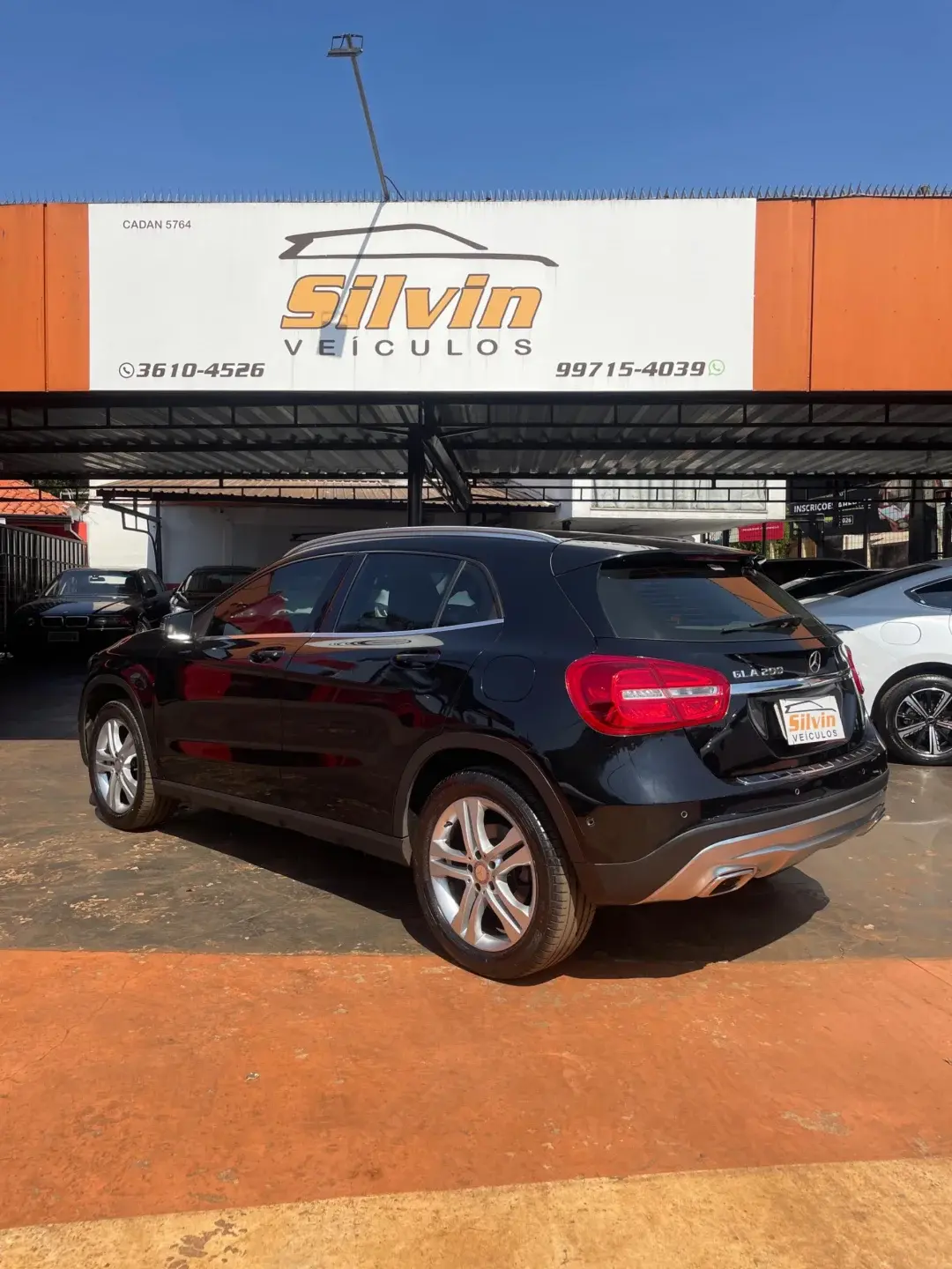MERCEDES-BENZ GLA 200 - Foto