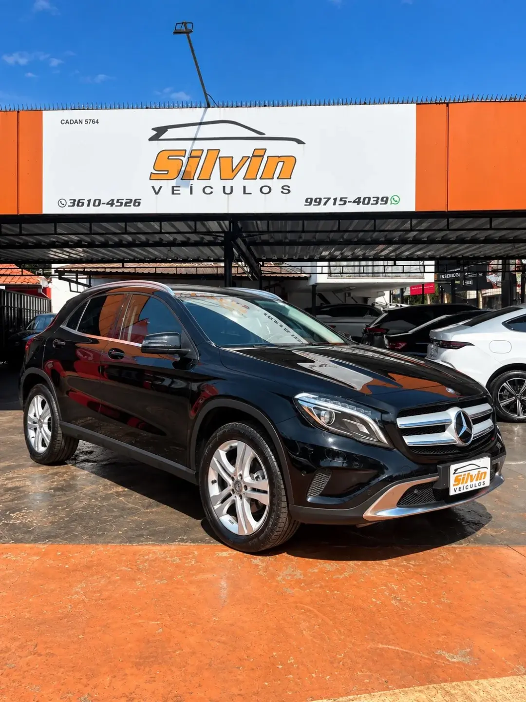 MERCEDES-BENZ GLA 200