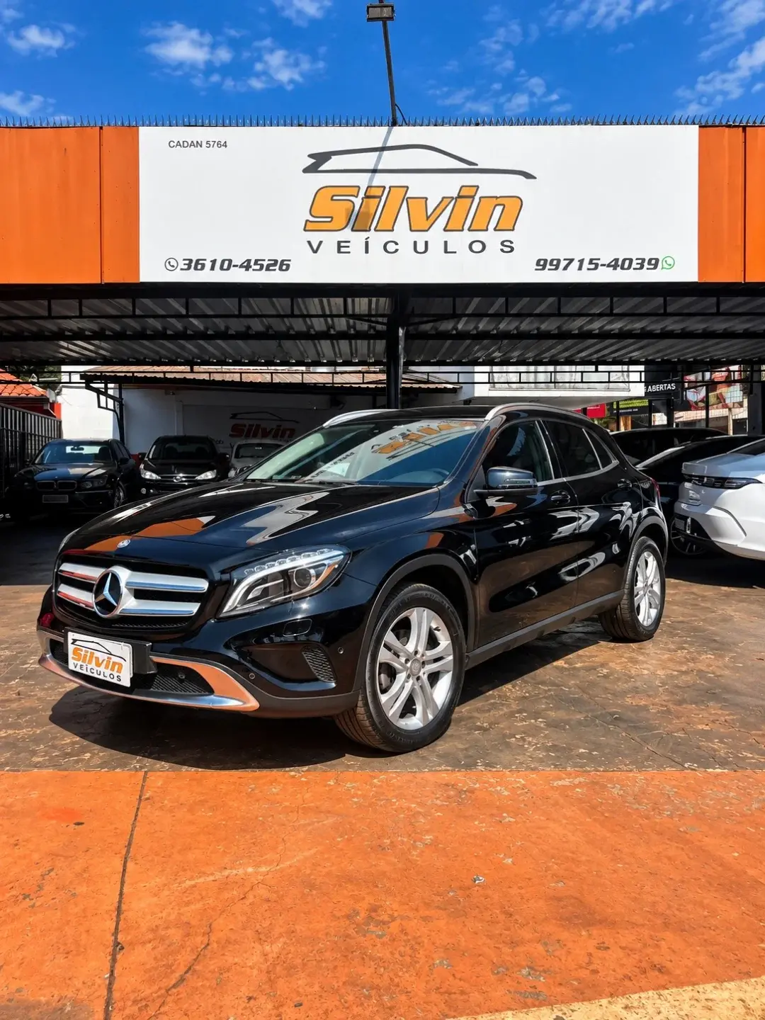 MERCEDES-BENZ GLA 200 - Foto