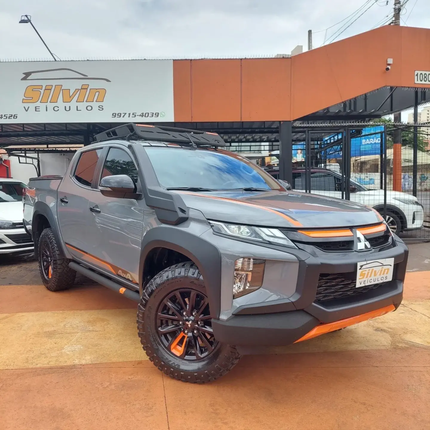 MITSUBISHI L 200 Triton