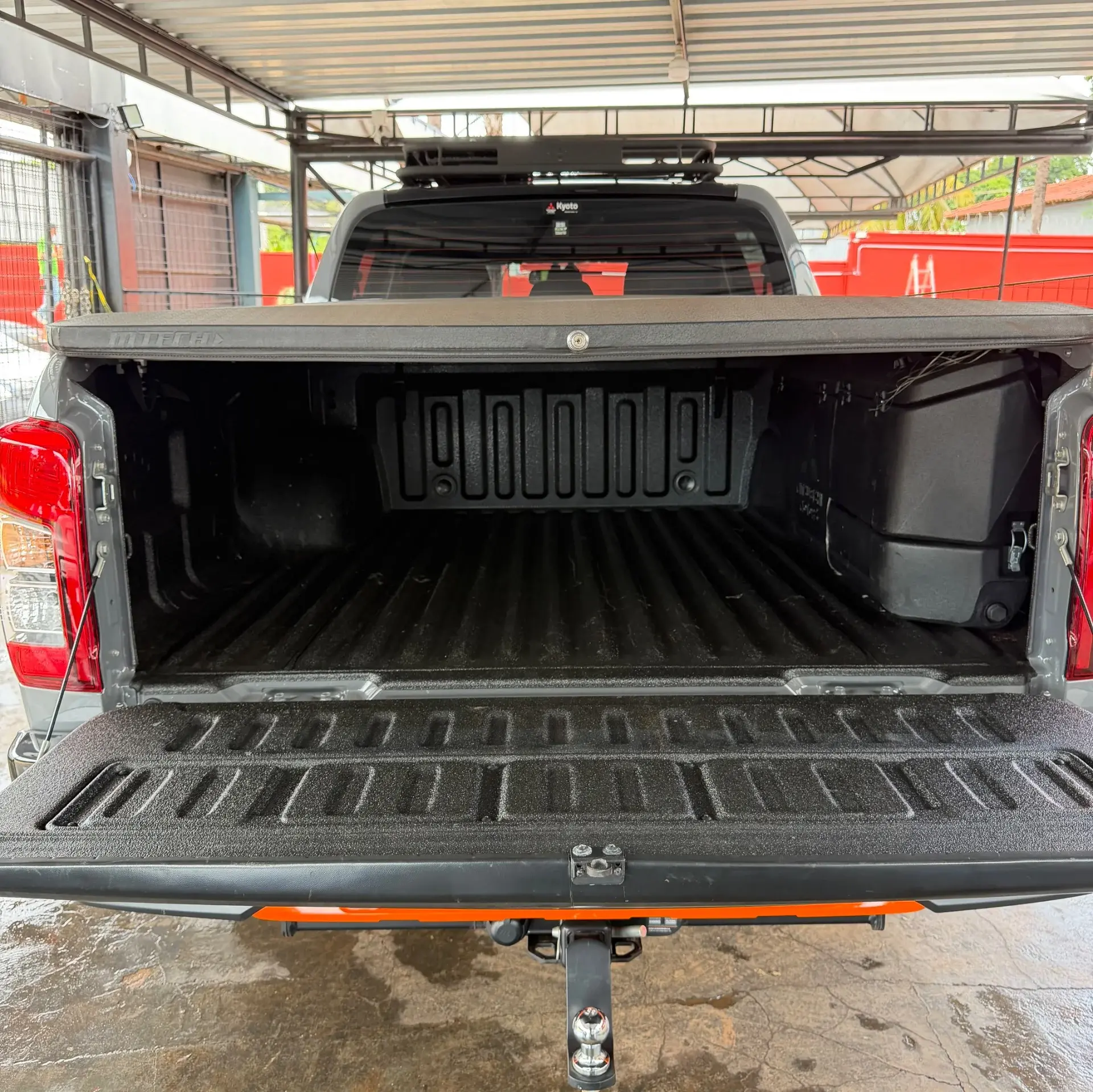 MITSUBISHI L 200 Triton - Foto