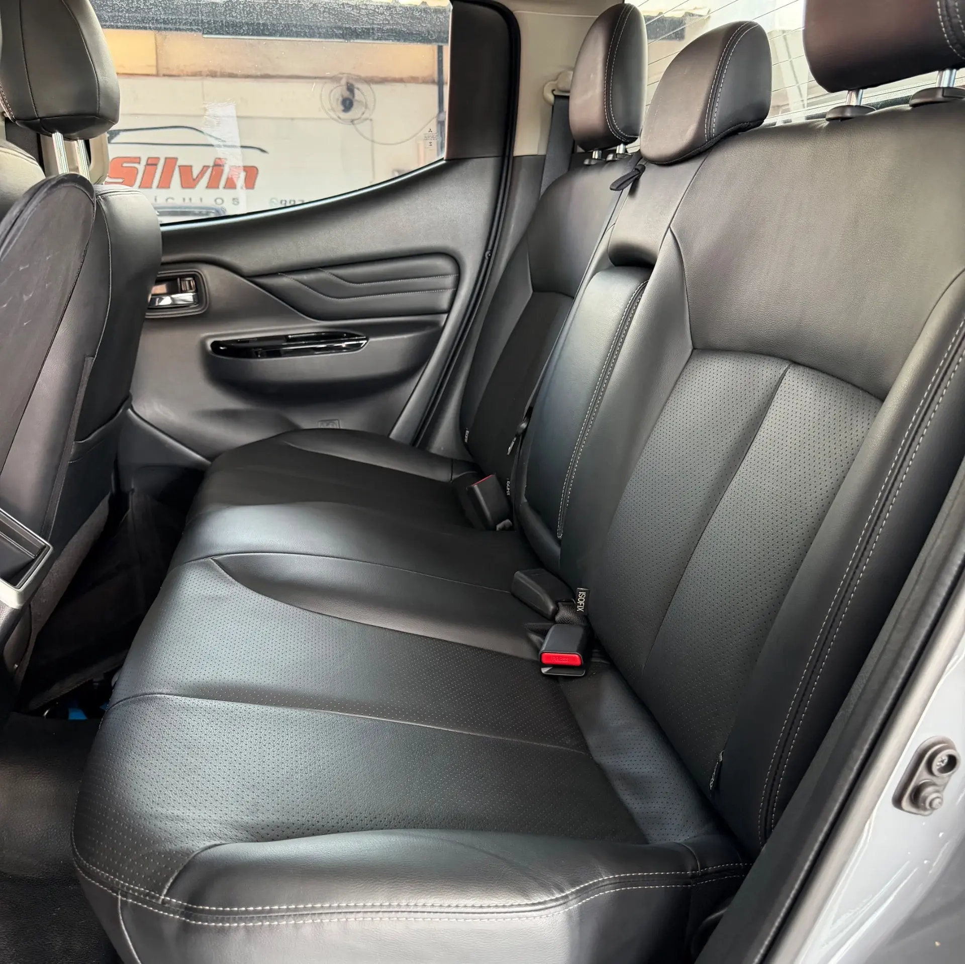 MITSUBISHI L 200 Triton - Foto