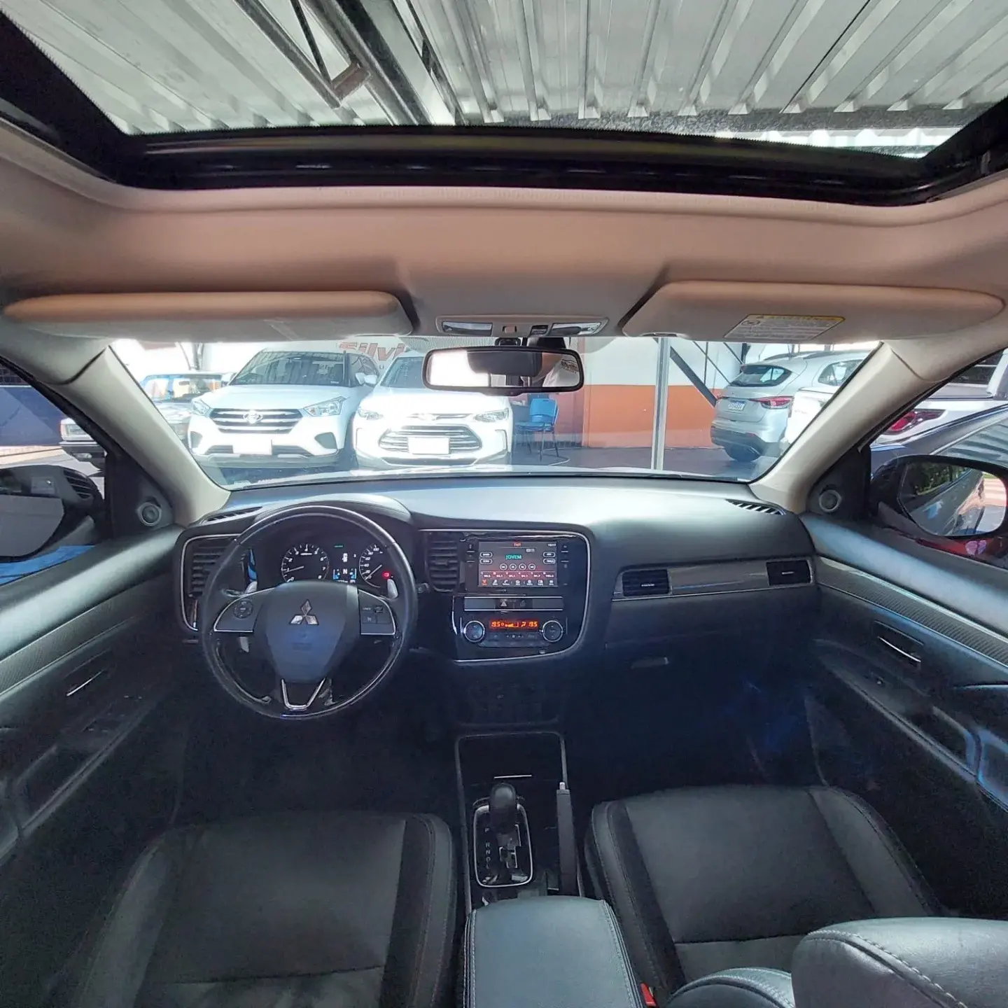 MITSUBISHI Outlander - Foto