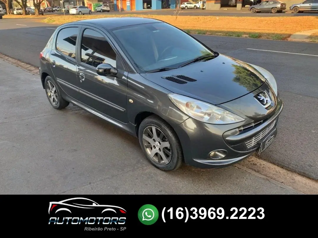 PEUGEOT 207 Hatch - Foto