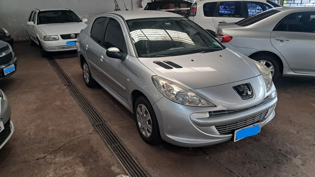 PEUGEOT 207 Sedan