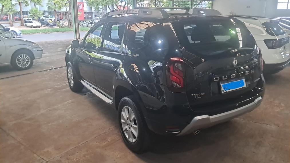 RENAULT Duster - Foto