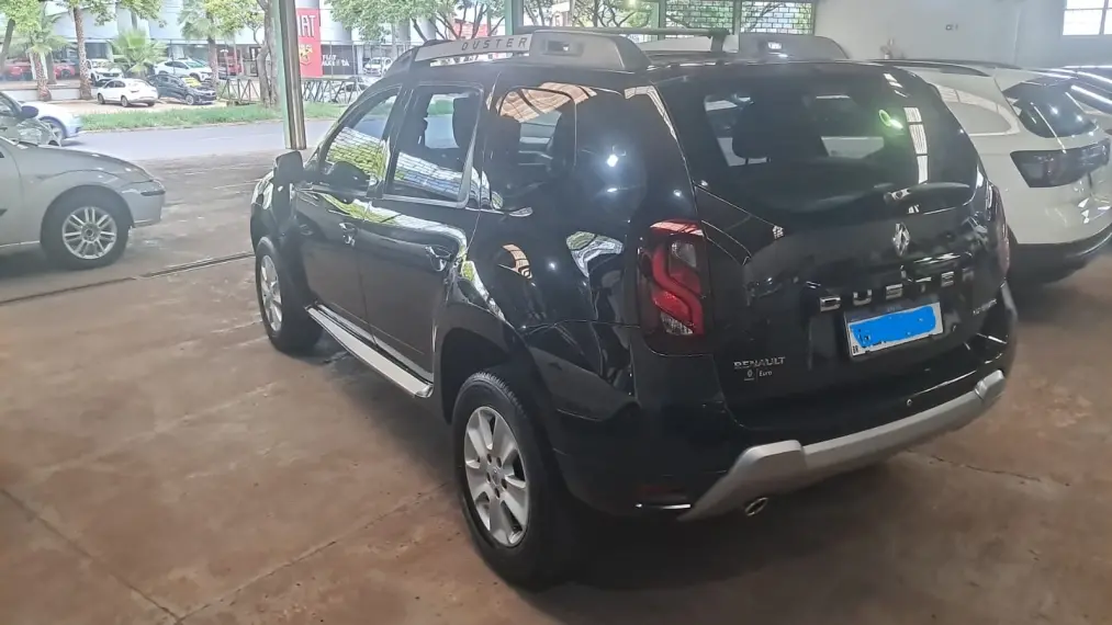 RENAULT Duster - Foto