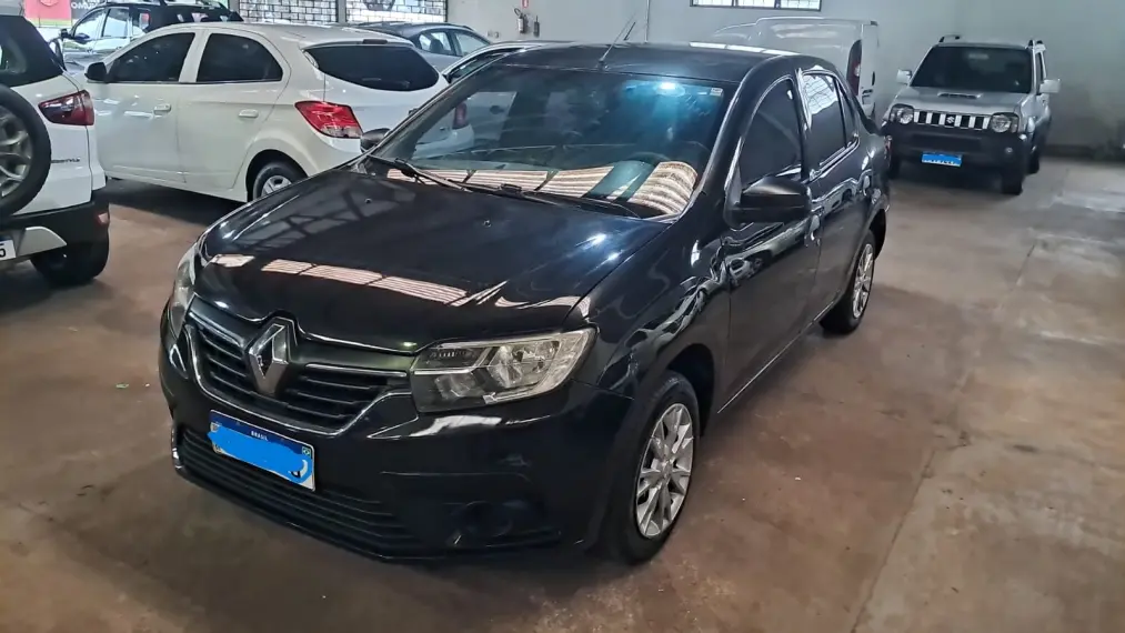 RENAULT Logan - Foto