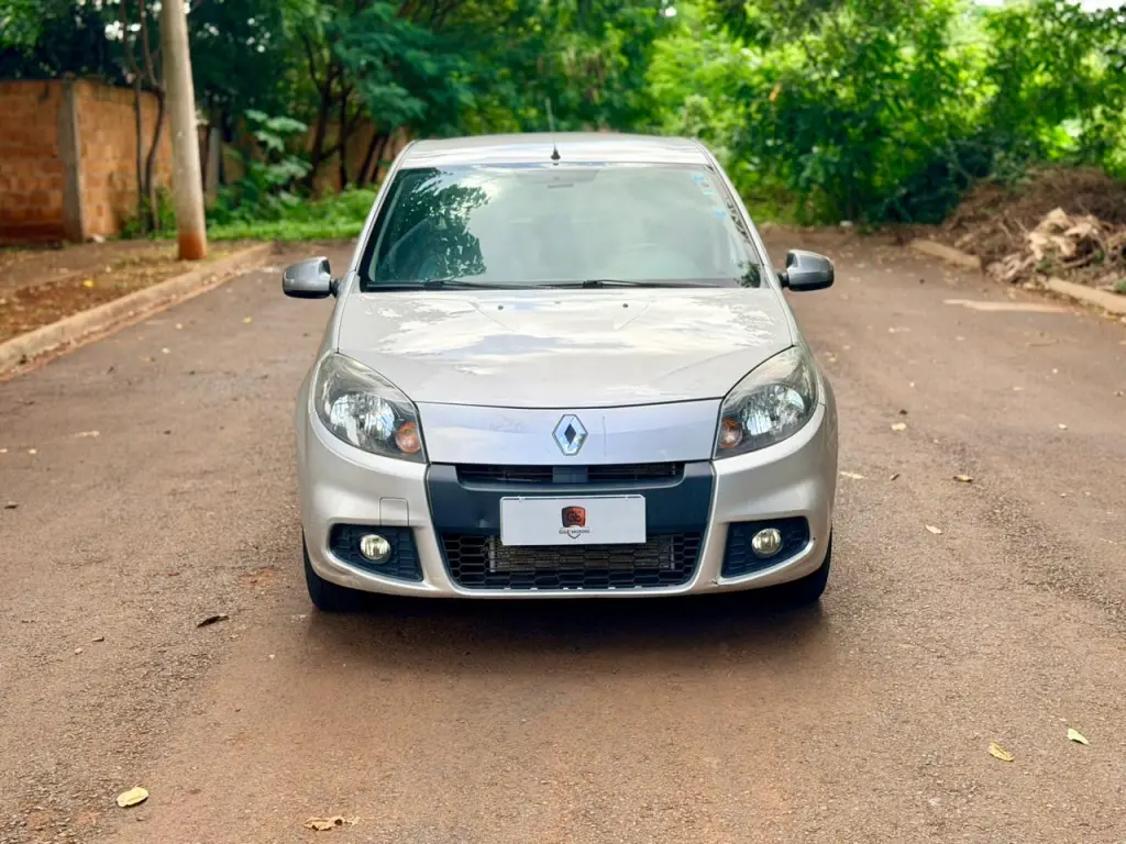 RENAULT Sandero - Foto