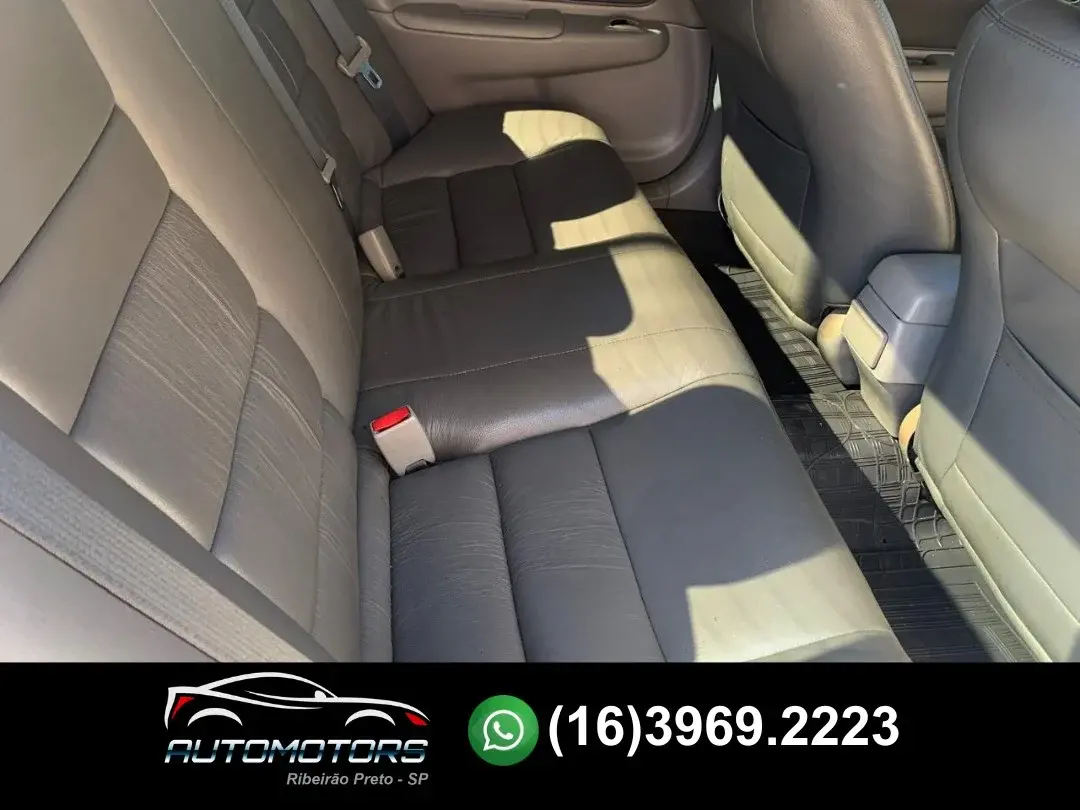 TOYOTA Corolla - Foto