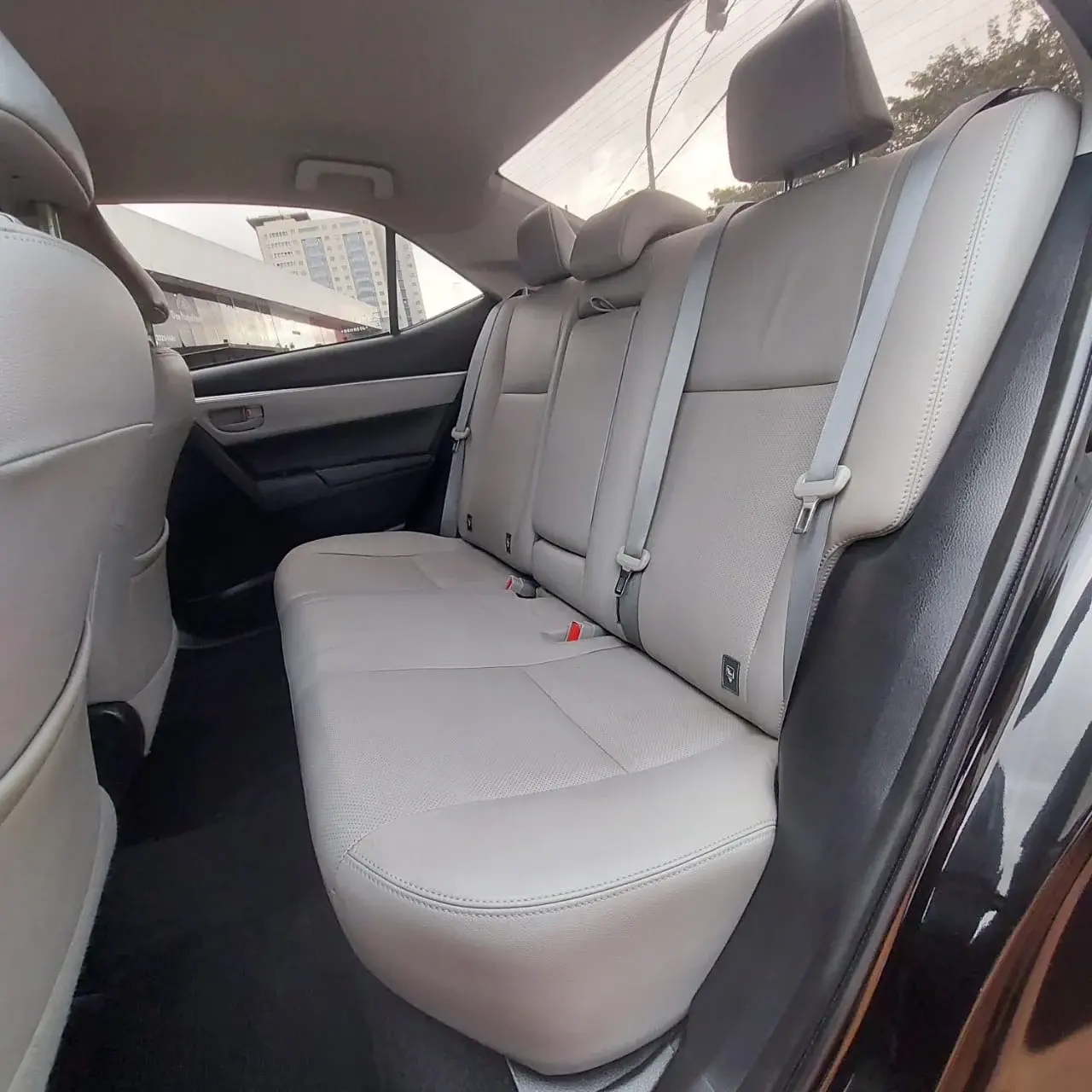 TOYOTA Corolla - Foto