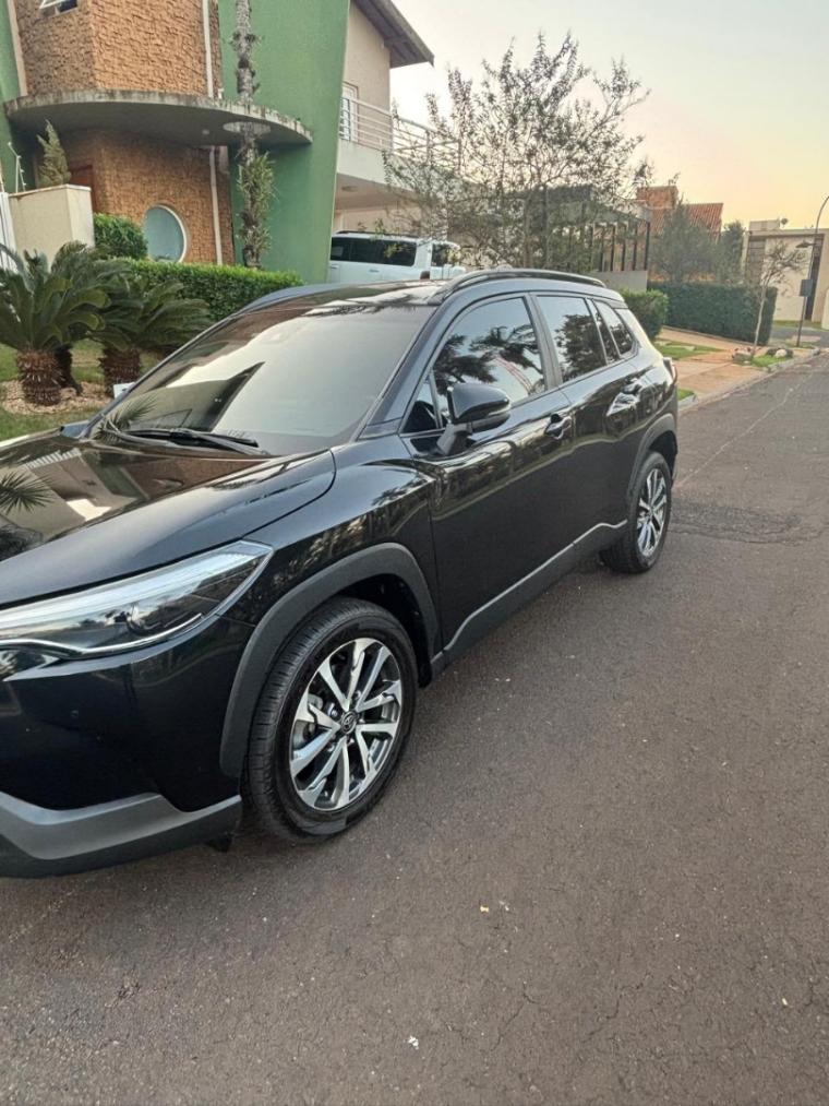 TOYOTA Corolla Cross - Foto