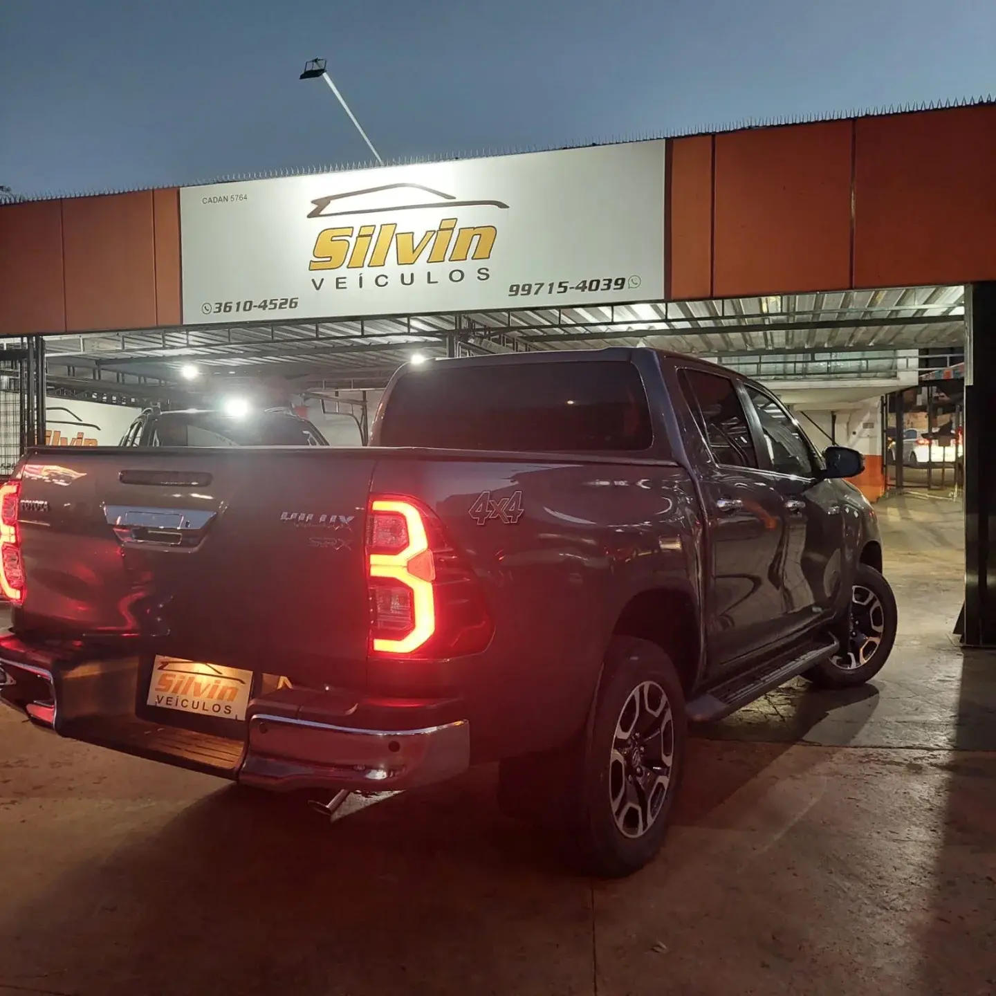 TOYOTA Hilux Caminhonete - Foto